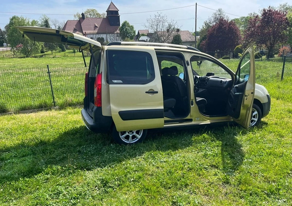 Citroen Berlingo cena 22450 przebieg: 190170, rok produkcji 2009 z Złotów małe 277